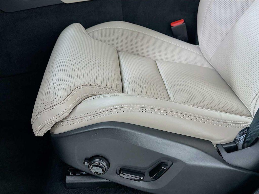 new 2026 Volvo XC90 car, priced at $85,905