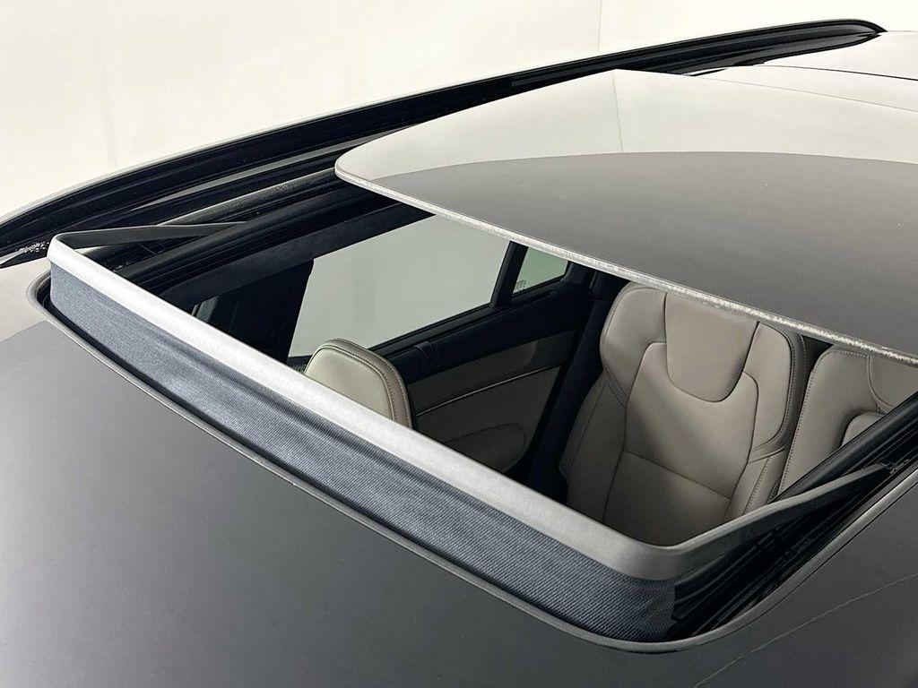 new 2026 Volvo XC90 car, priced at $85,905