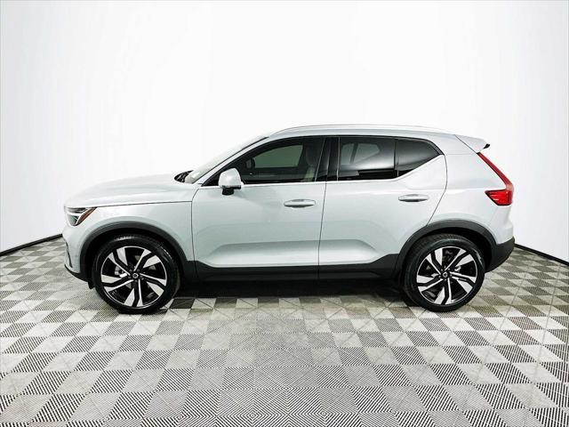 new 2025 Volvo XC40 car, priced at $51,465
