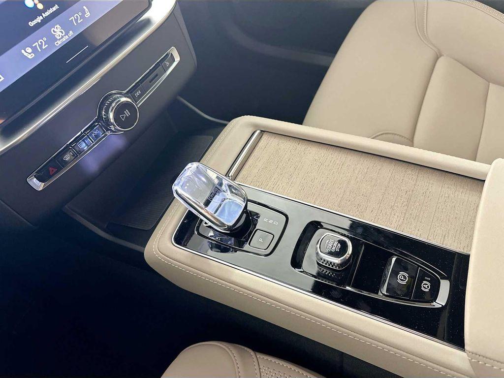 new 2025 Volvo XC90 car, priced at $69,545