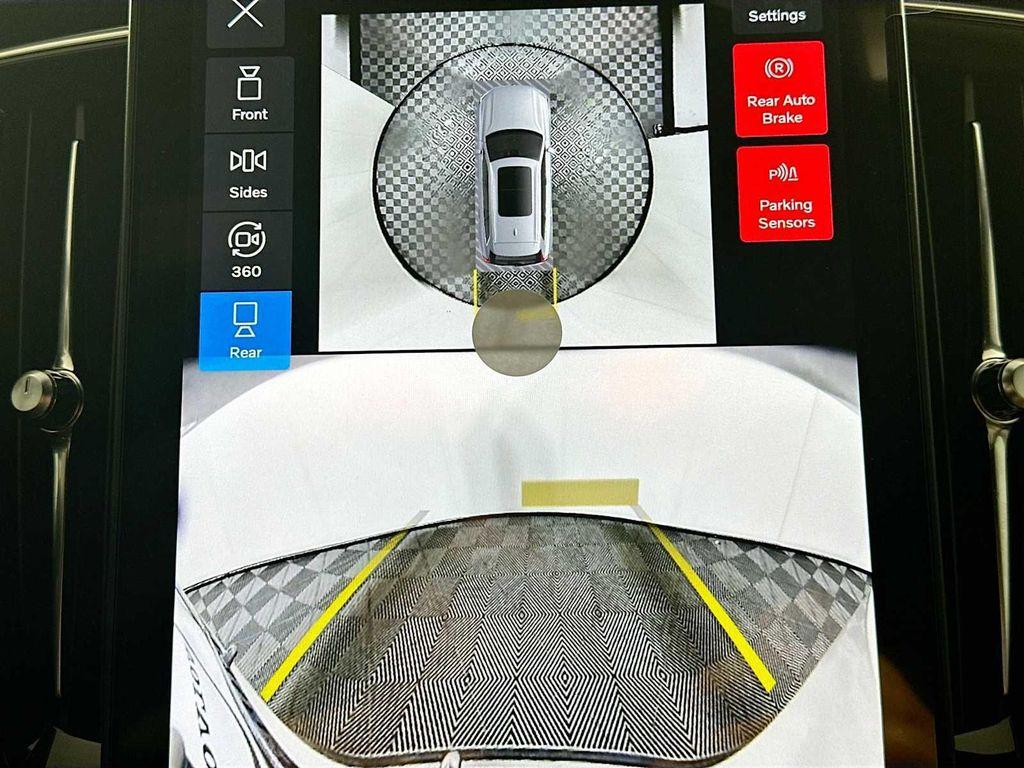 new 2025 Volvo XC90 car, priced at $69,545