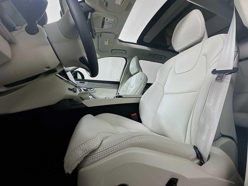 new 2026 Volvo XC90 Plug-In Hybrid car, priced at $93,475