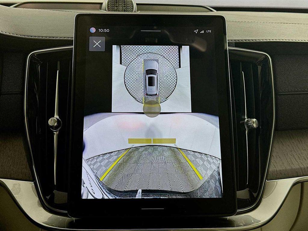 new 2026 Volvo XC90 Plug-In Hybrid car, priced at $93,475