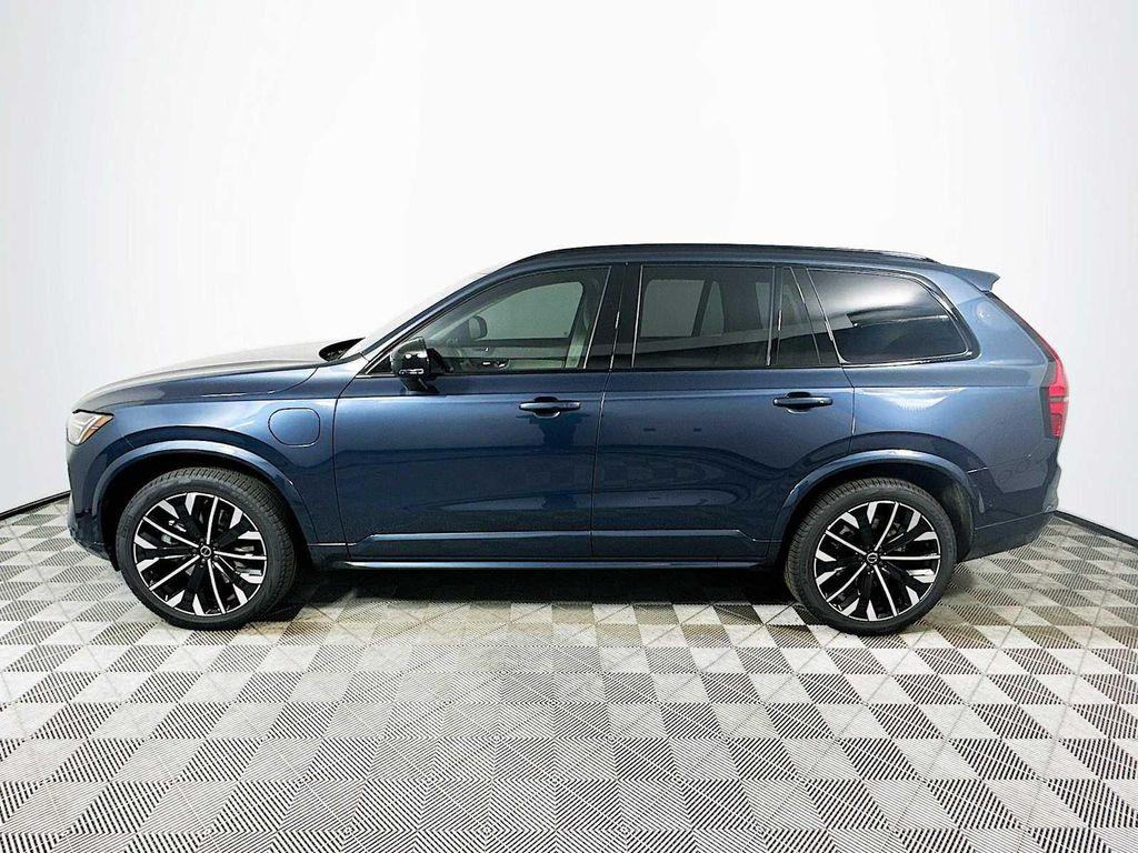 new 2026 Volvo XC90 Plug-In Hybrid car, priced at $93,475