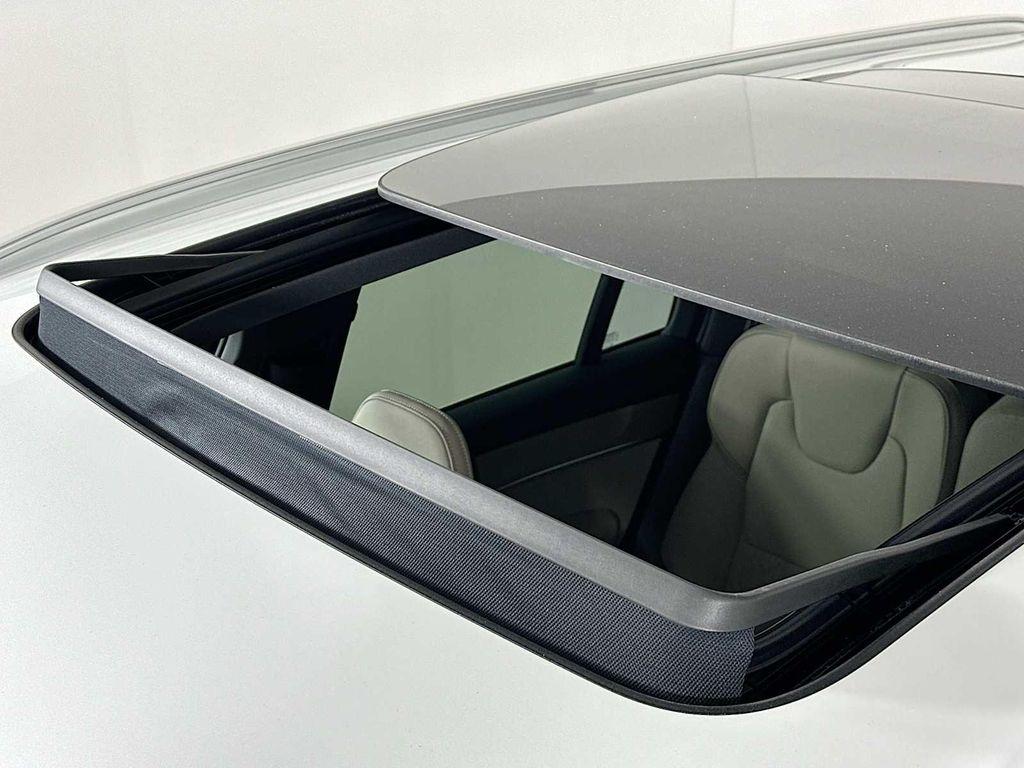 new 2026 Volvo XC90 car, priced at $62,345