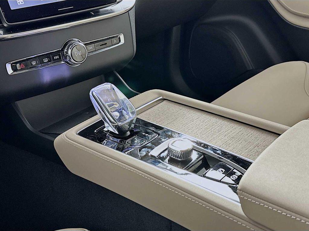 new 2026 Volvo XC90 car, priced at $62,345