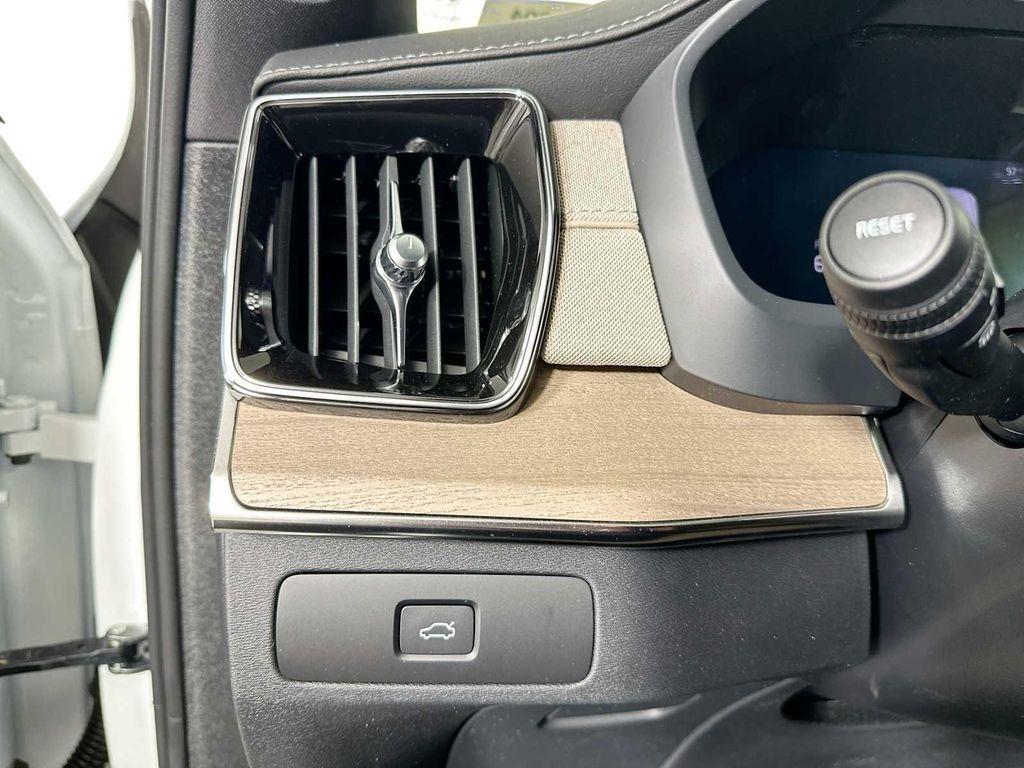 new 2026 Volvo XC90 car, priced at $68,035
