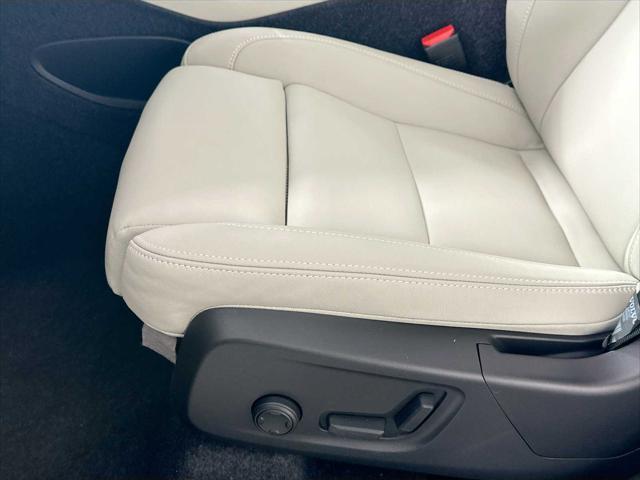 new 2025 Volvo XC40 car, priced at $48,215