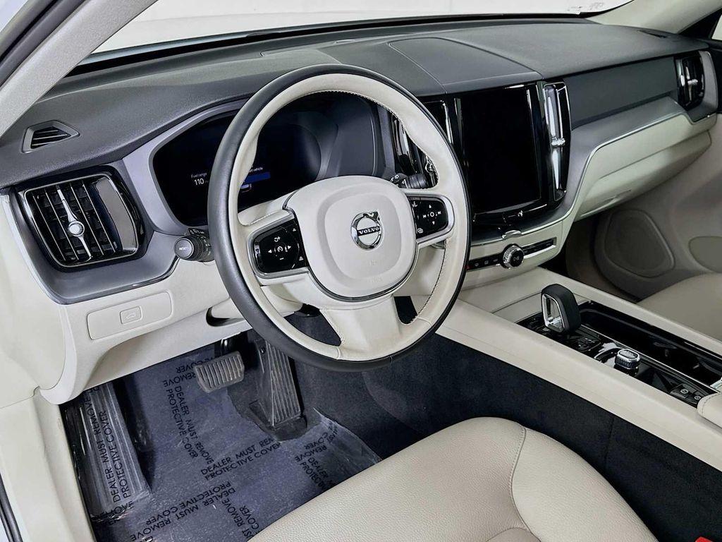 used 2023 Volvo XC60 car, priced at $34,300