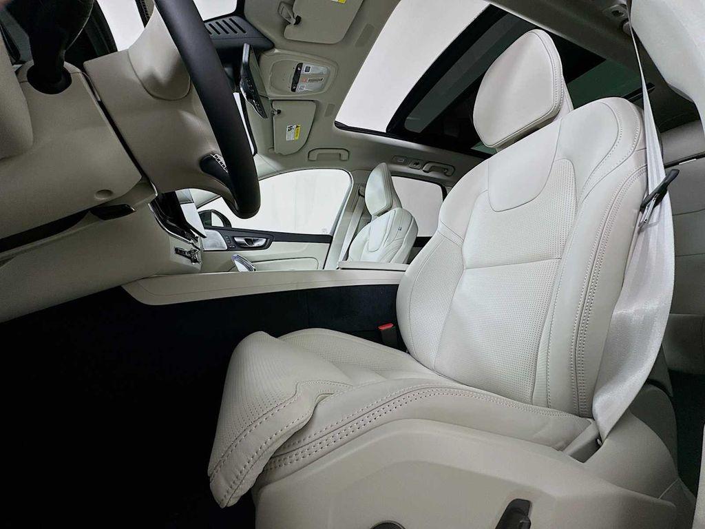 new 2026 Volvo XC60 Plug-In Hybrid car, priced at $81,005