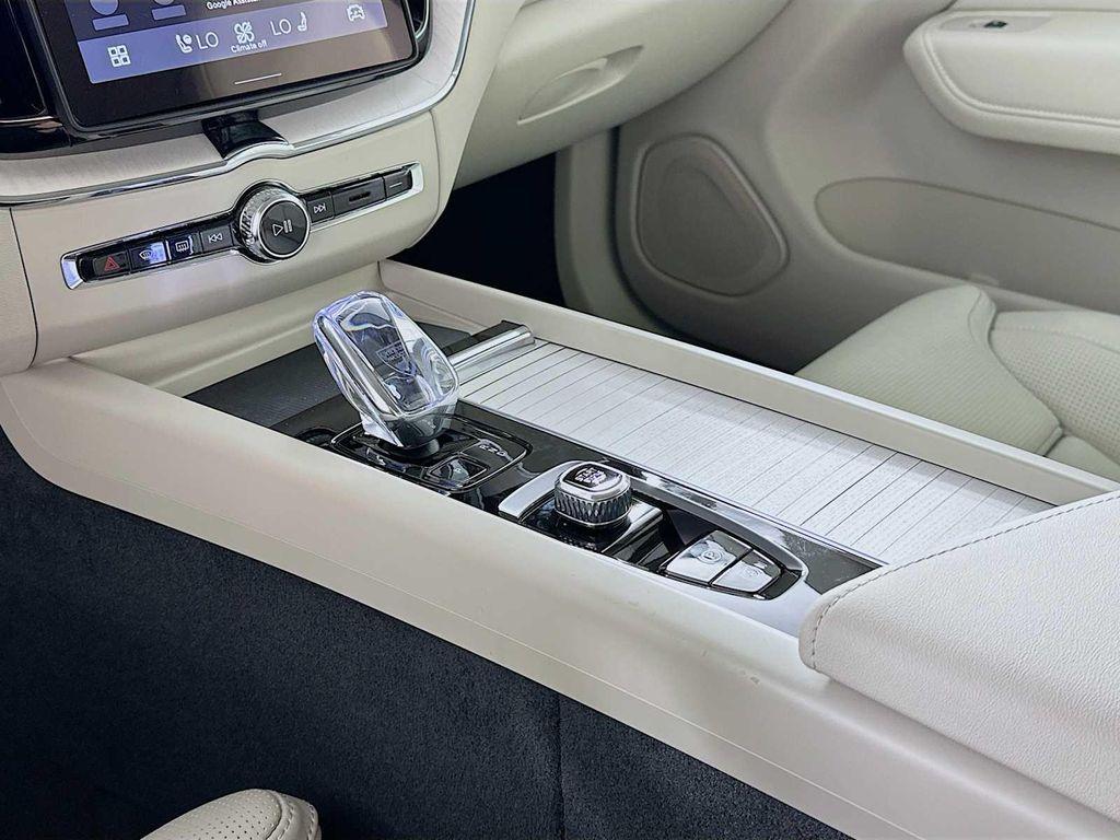 new 2026 Volvo XC60 Plug-In Hybrid car, priced at $81,005