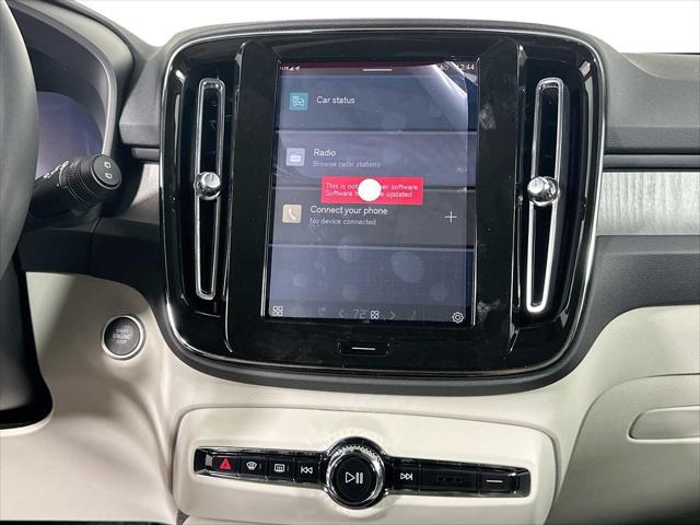 new 2025 Volvo XC40 car, priced at $53,010