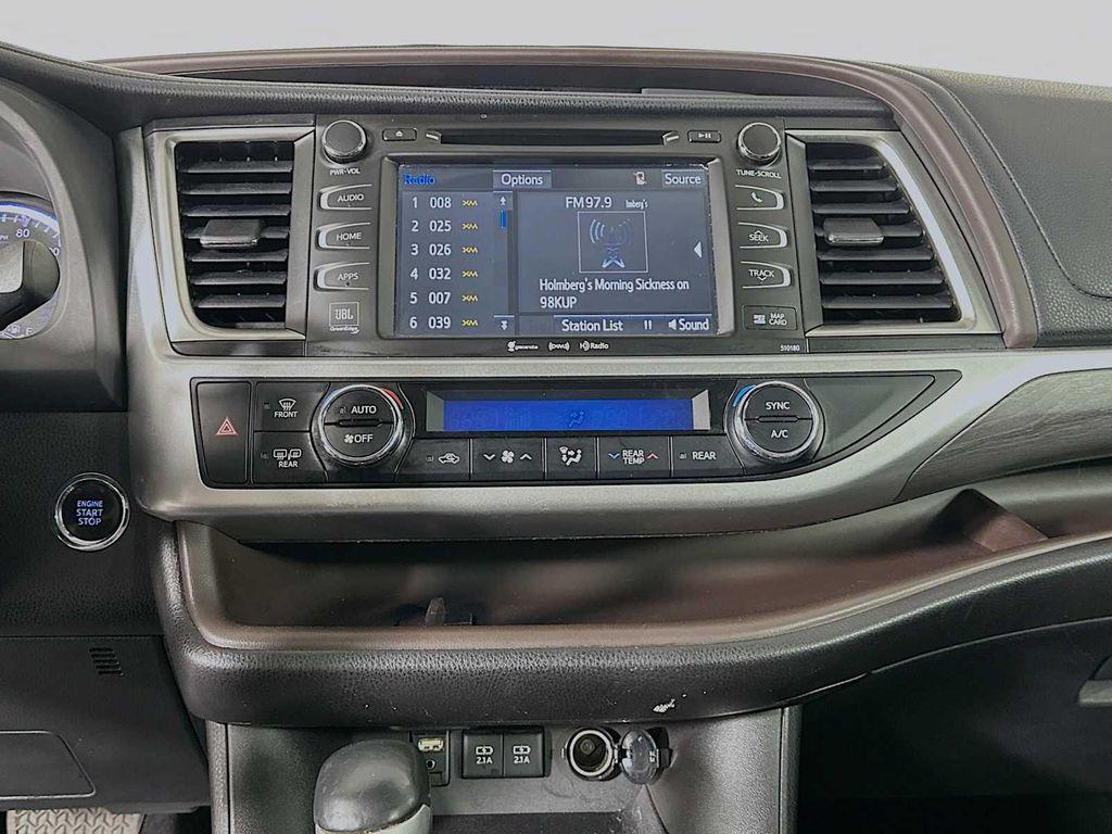 used 2018 Toyota Highlander car, priced at $24,700