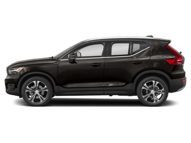 used 2022 Volvo XC40 car, priced at $35,400