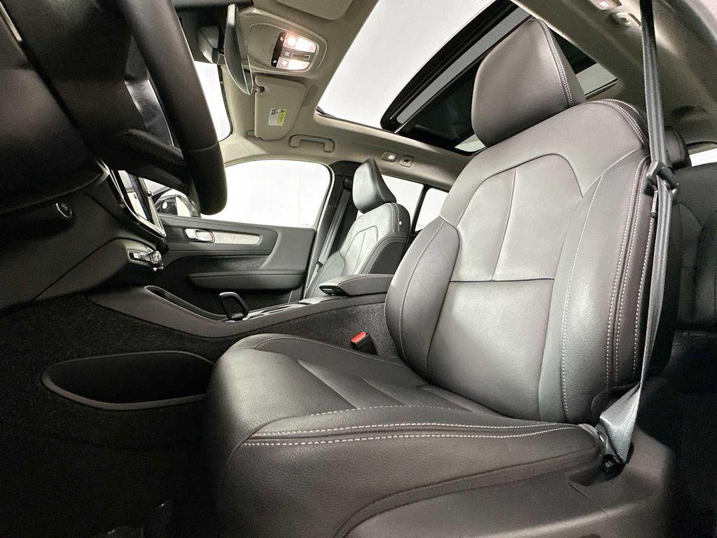 used 2025 Volvo XC40 car, priced at $43,700
