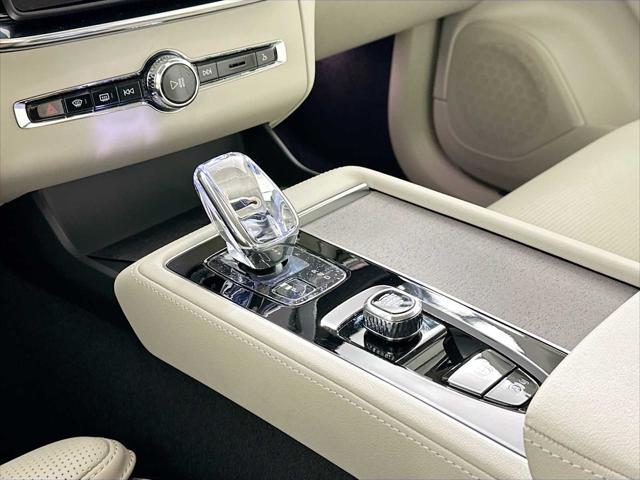 new 2025 Volvo XC90 Plug-In Hybrid car, priced at $85,045