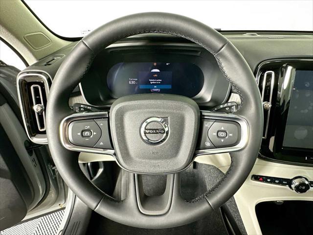 new 2025 Volvo XC40 car, priced at $51,465