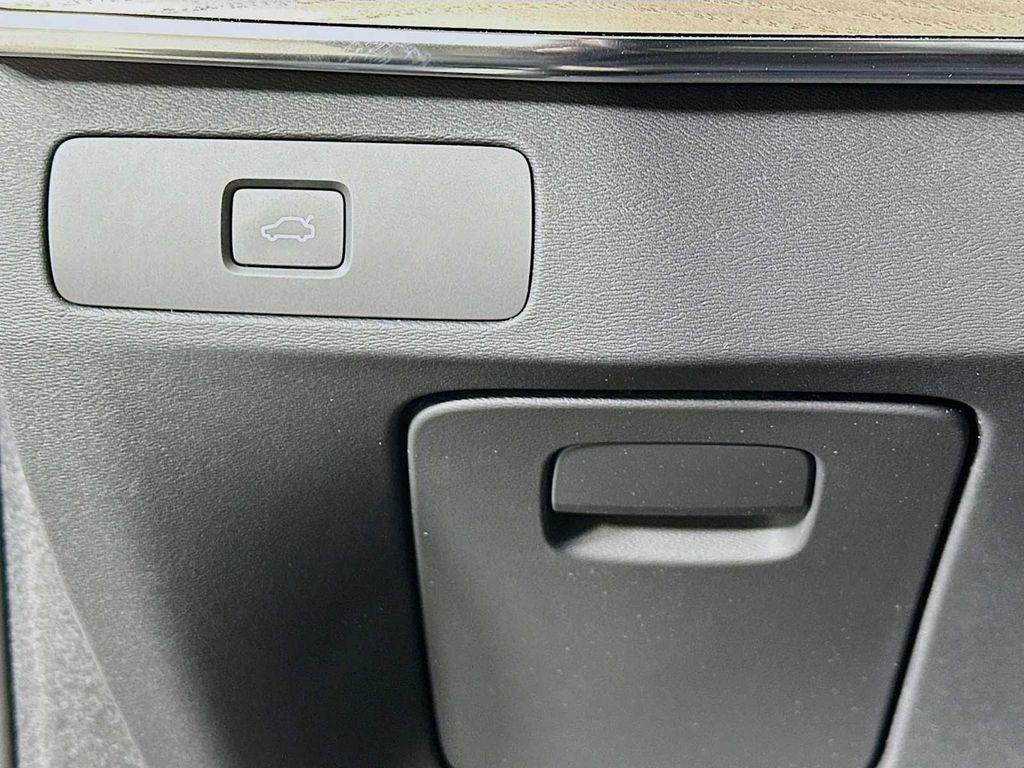 new 2026 Volvo XC90 car, priced at $62,345