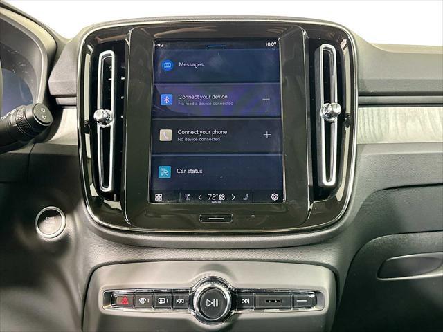 new 2025 Volvo XC40 car, priced at $51,035