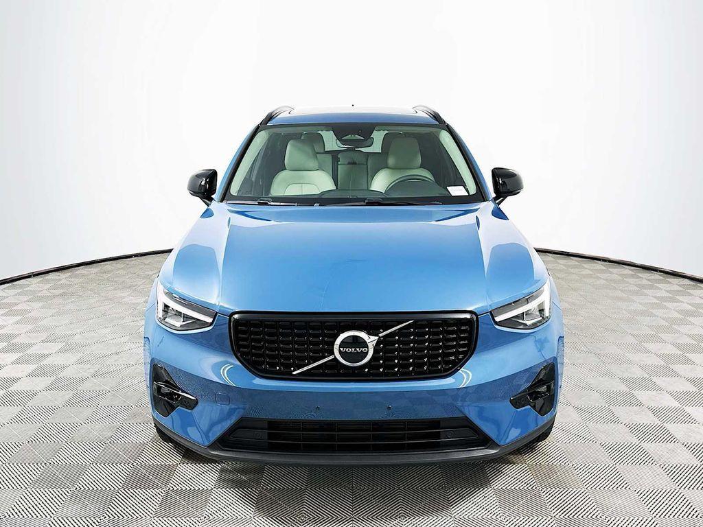 used 2023 Volvo XC40 car, priced at $33,300