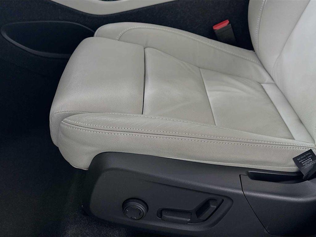 used 2023 Volvo XC40 car, priced at $33,300