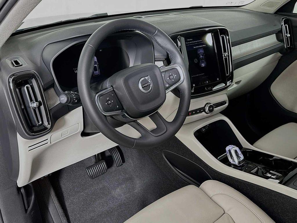 used 2023 Volvo XC40 car, priced at $33,300