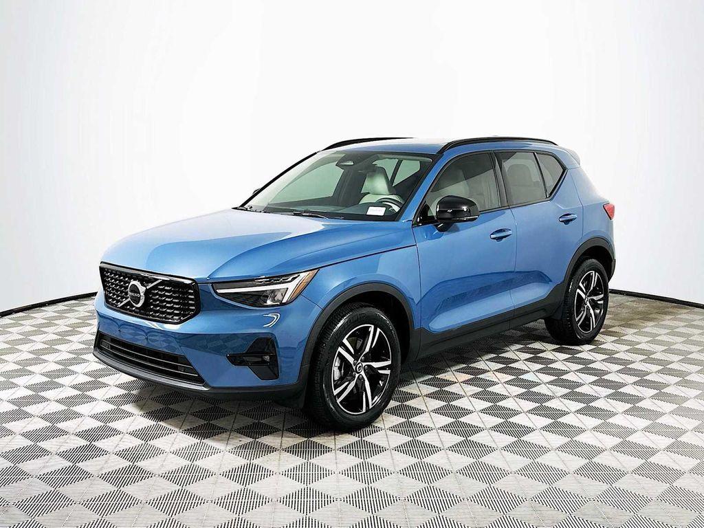 used 2023 Volvo XC40 car, priced at $33,300