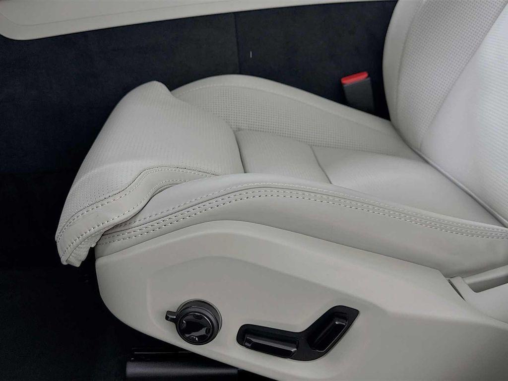 new 2026 Volvo XC60 car, priced at $63,920