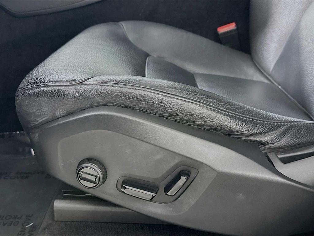 used 2021 Volvo XC90 car, priced at $25,700