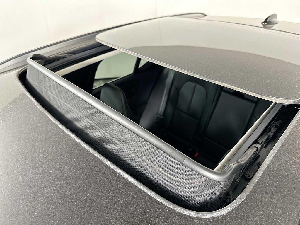 new 2025 Volvo XC40 car, priced at $46,075