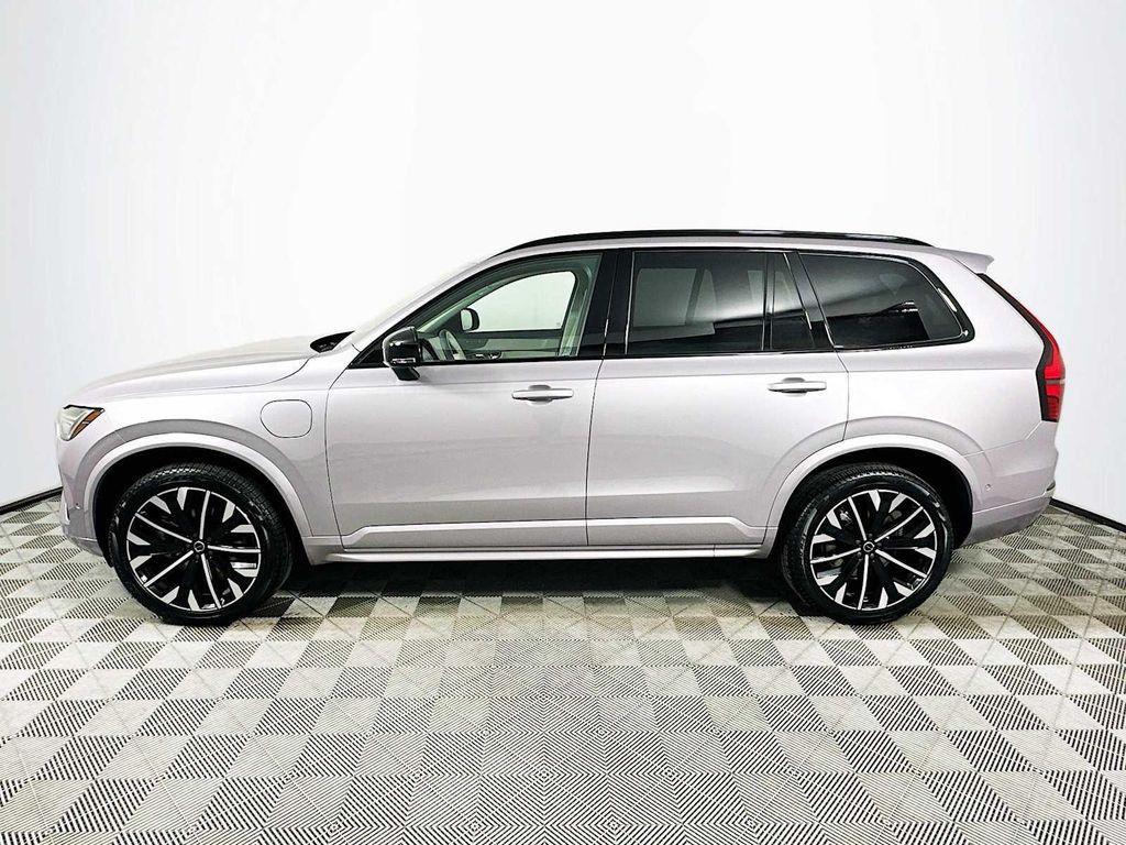 new 2026 Volvo XC90 Plug-In Hybrid car, priced at $87,080