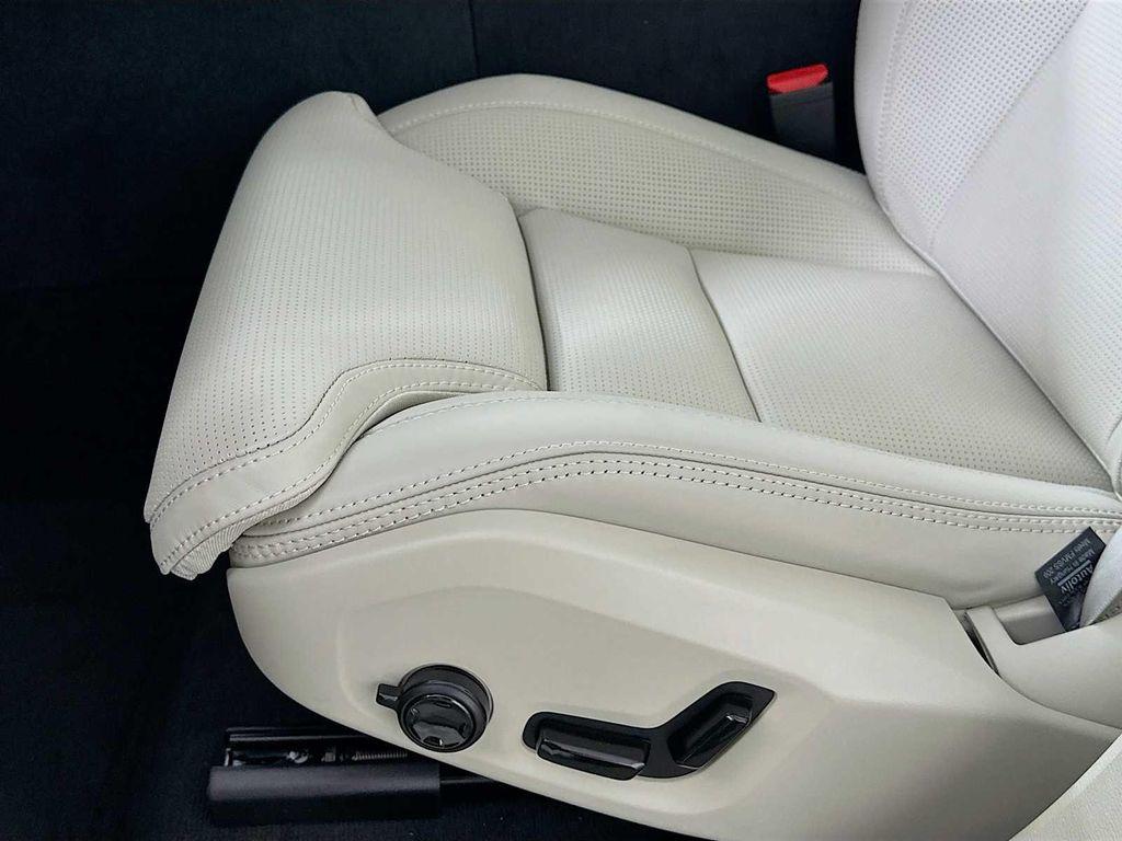 new 2026 Volvo XC60 car, priced at $63,935