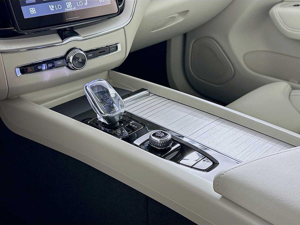 new 2026 Volvo XC60 car, priced at $63,935