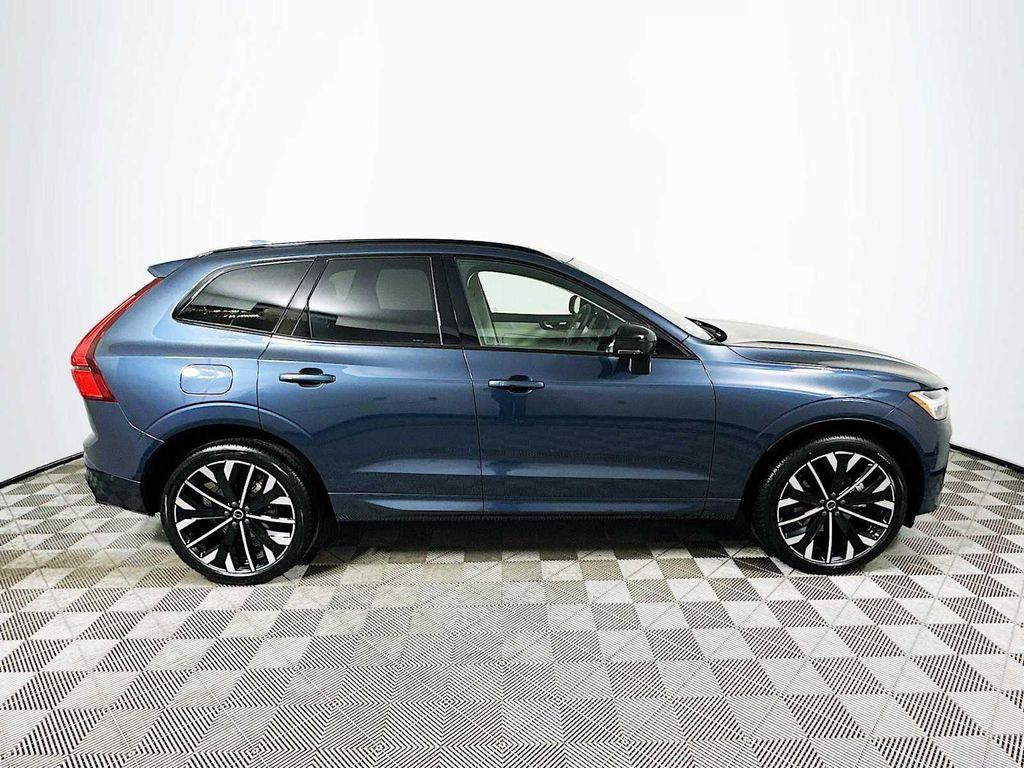new 2026 Volvo XC60 car, priced at $63,935