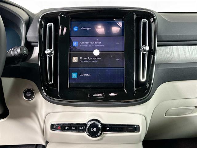 new 2025 Volvo XC40 car, priced at $53,240