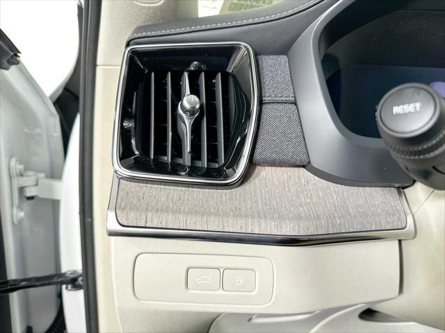 new 2025 Volvo XC90 Plug-In Hybrid car, priced at $90,445