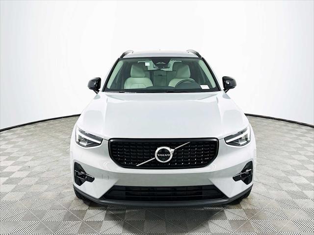 new 2025 Volvo XC40 car, priced at $50,605