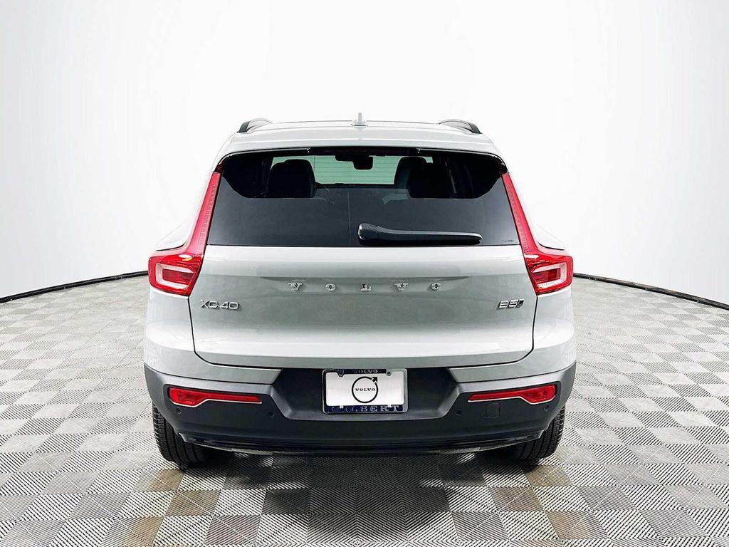 new 2025 Volvo XC40 car, priced at $50,605