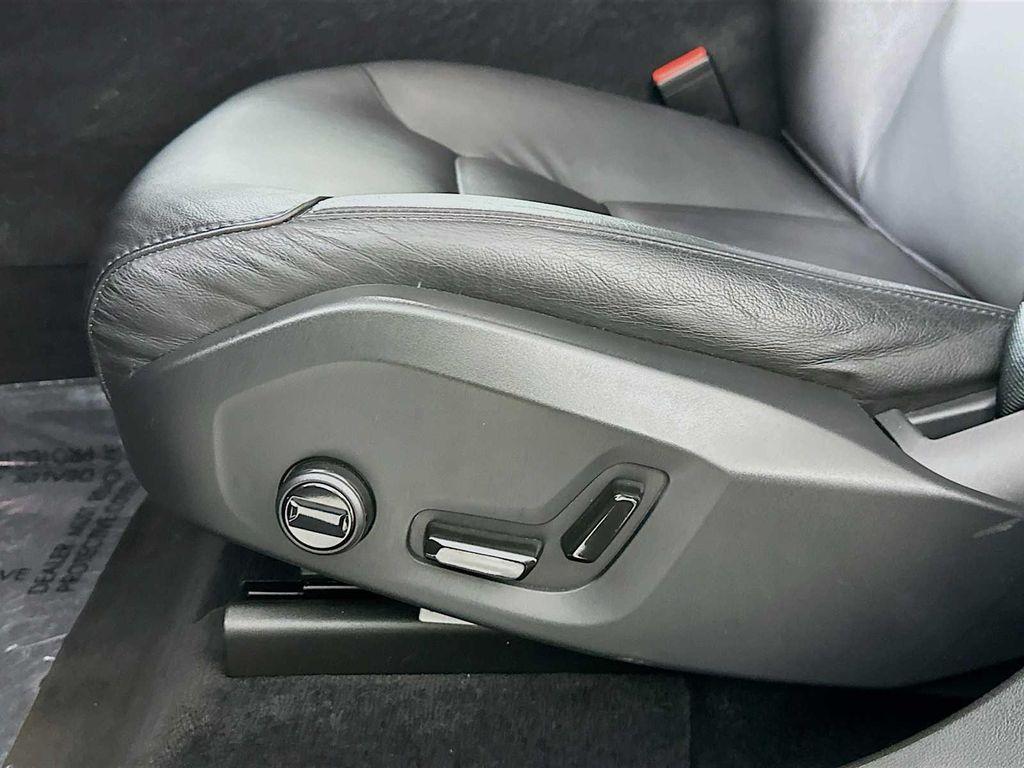used 2023 Volvo XC60 car, priced at $33,300