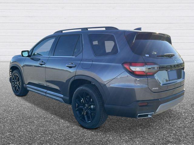 new 2025 Honda Pilot car, priced at $51,095