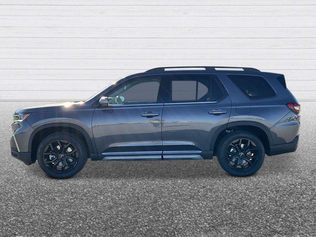 new 2025 Honda Pilot car, priced at $51,095
