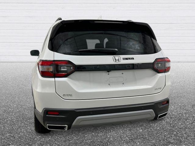 new 2025 Honda Pilot car, priced at $54,575