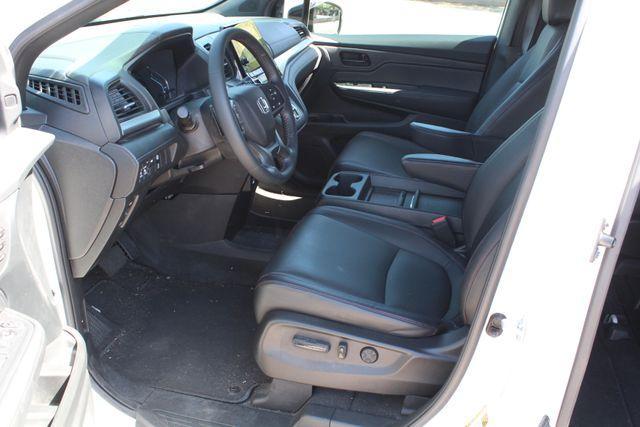 used 2023 Honda Odyssey car, priced at $39,998