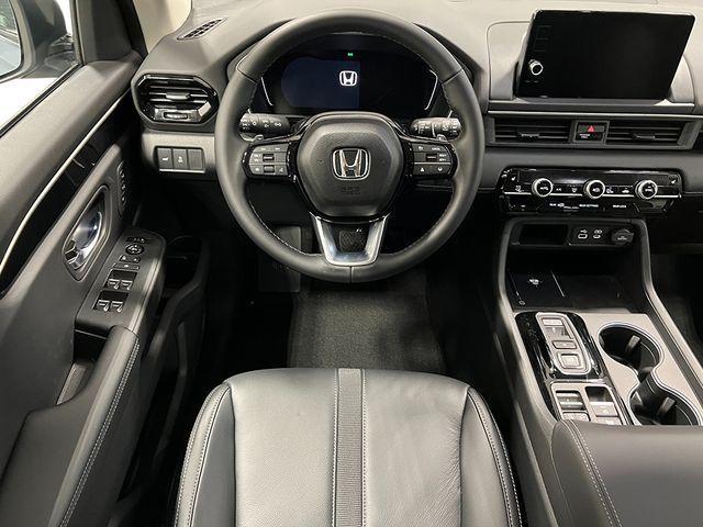 new 2025 Honda Pilot car, priced at $51,550