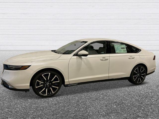 new 2025 Honda Accord Hybrid car, priced at $40,905