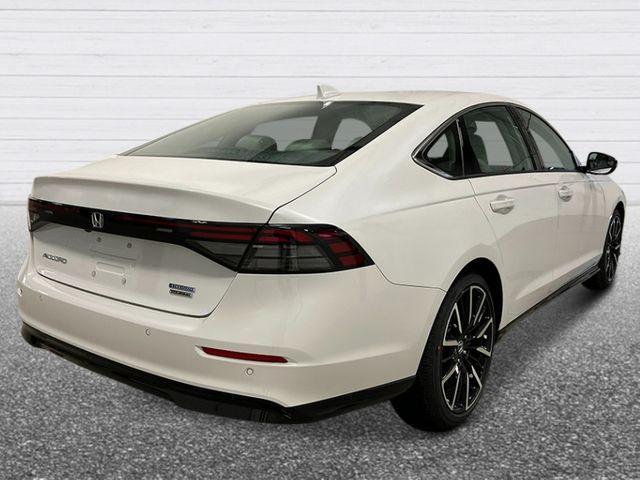 new 2025 Honda Accord Hybrid car, priced at $40,905