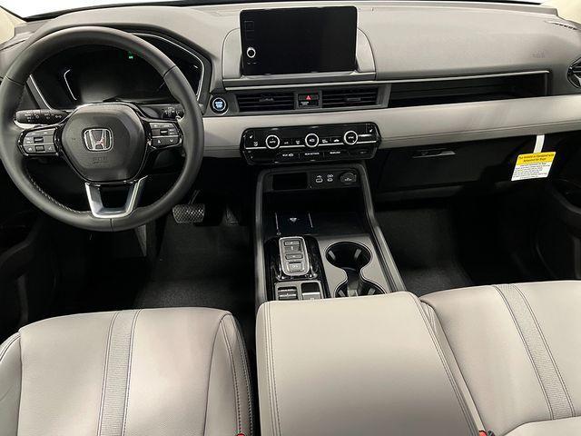 new 2025 Honda Pilot car, priced at $48,280