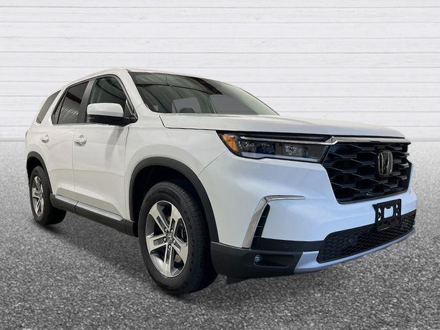 new 2025 Honda Pilot car, priced at $48,280
