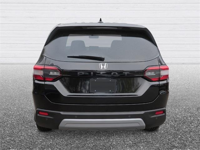 new 2025 Honda Pilot car, priced at $44,895