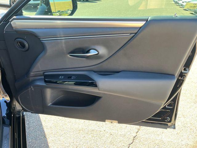 used 2022 Lexus ES 350 car, priced at $35,775